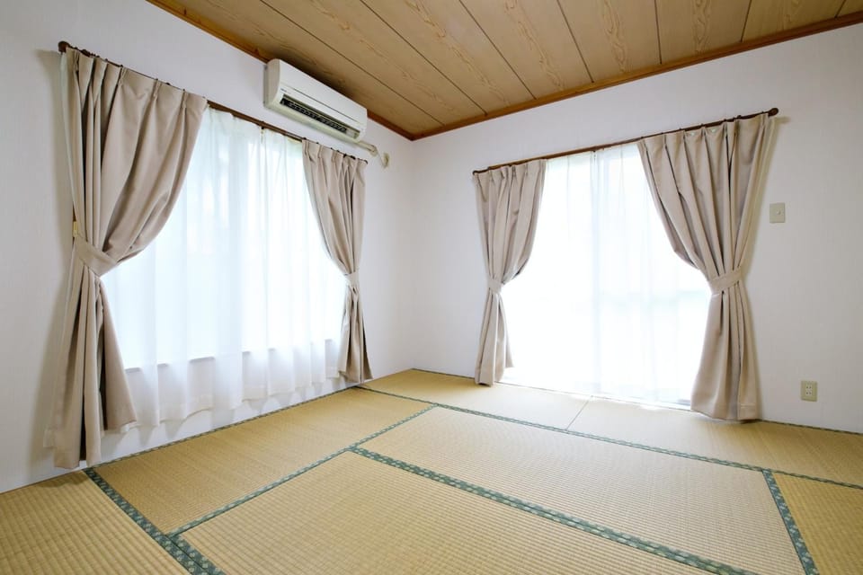 川平ハウス Apartment in Okinawa Prefecture