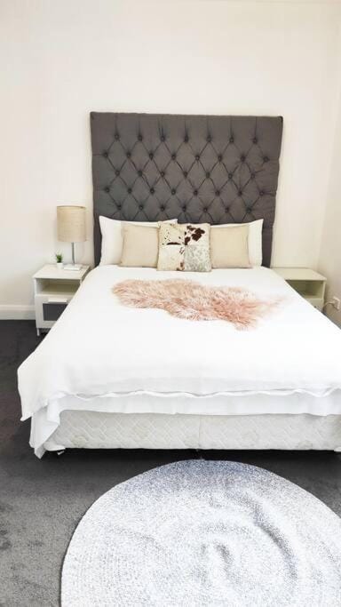 Stylish Spacious Auburn 3Bedroom House Near Olympic Park ANZ Stadium DFO Pet Friendly House in Sydney