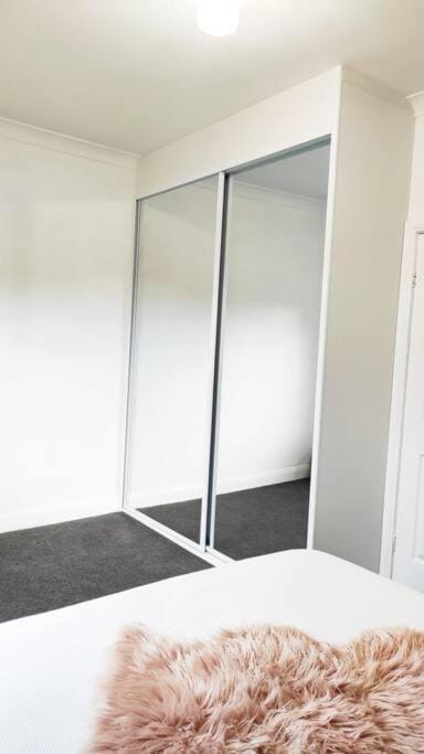 Stylish Spacious Auburn 3Bedroom House Near Olympic Park ANZ Stadium DFO Pet Friendly House in Sydney