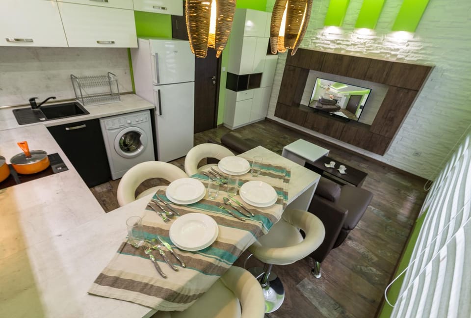 Living room, Seating area, Dining area
