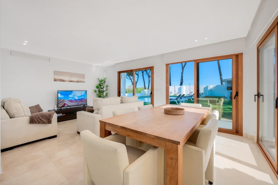 TV and multimedia, Dining area