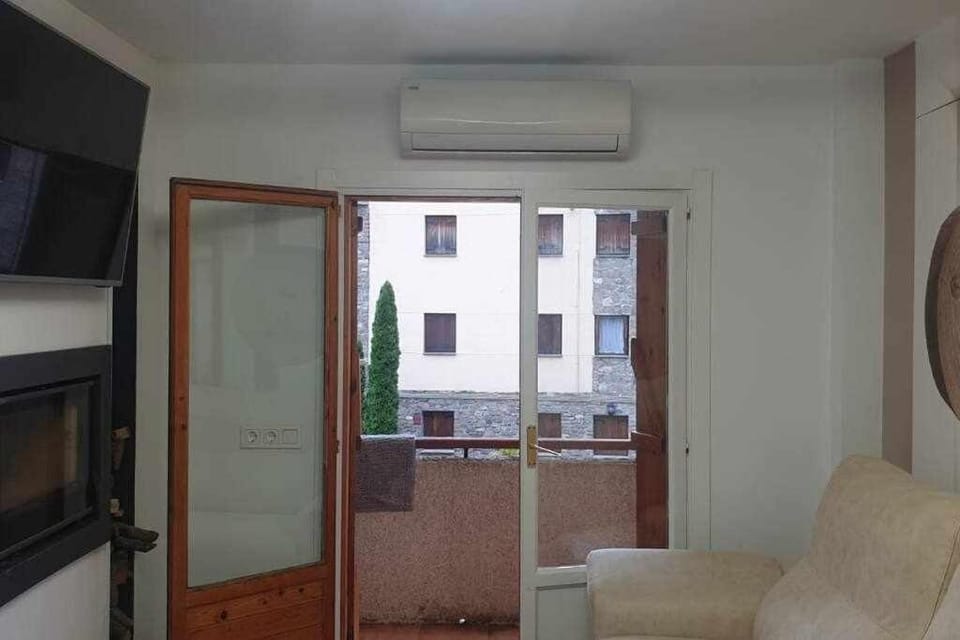 Acogedor apartamento en el Pirineo aragonés. Apartment in Villanúa