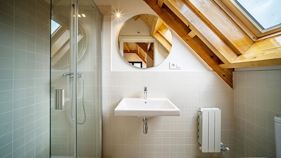 Toilet, Bathroom, Bedroom