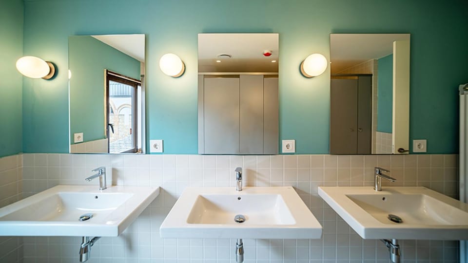 Shower, Toilet, Bathroom, towels, towels