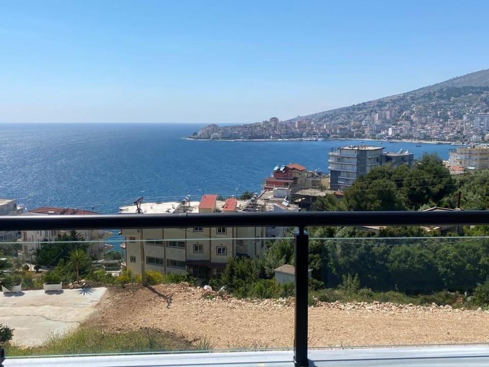 Sunnyholidays Apartment in Sarandë