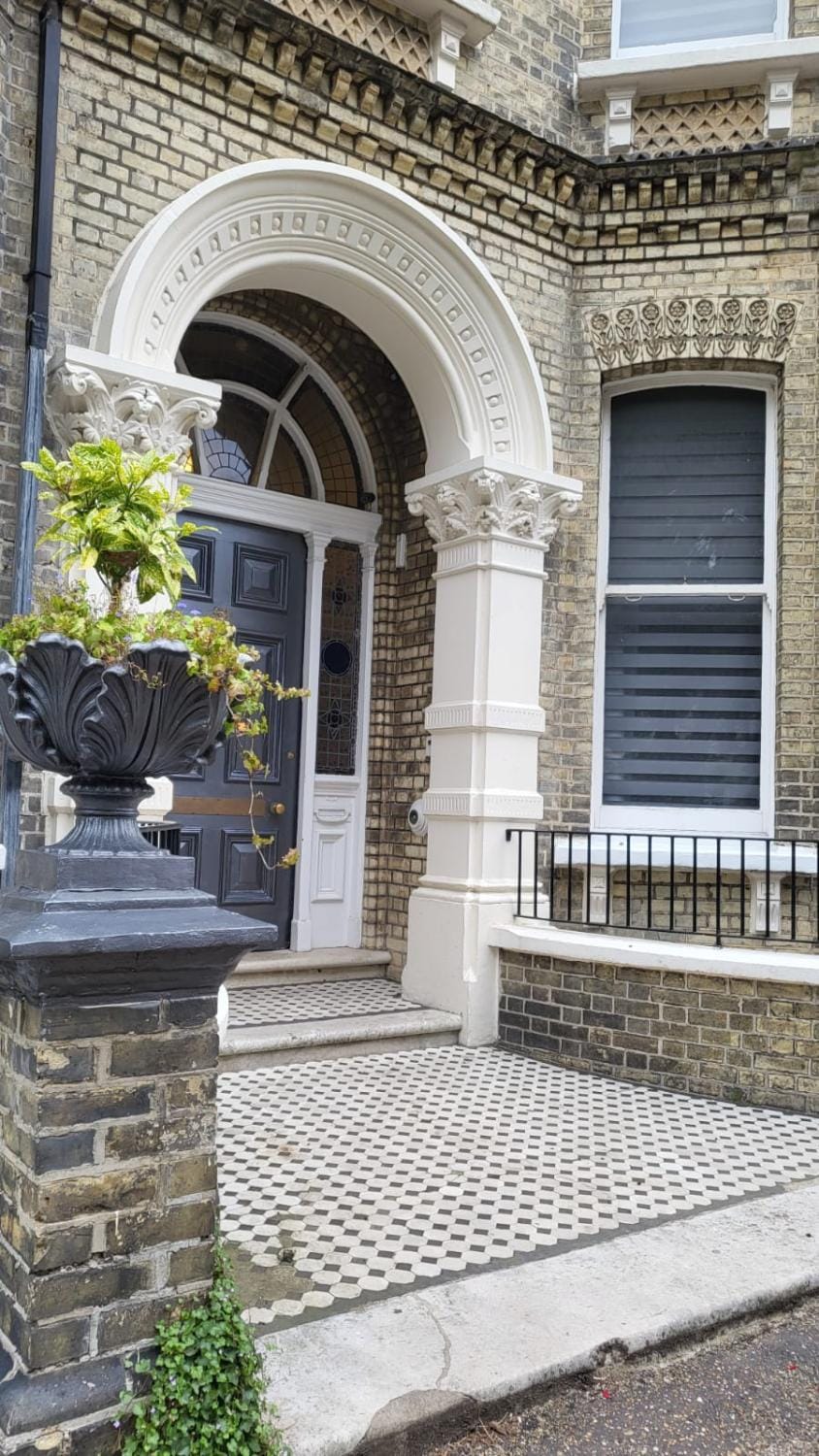 Property building, Facade/entrance