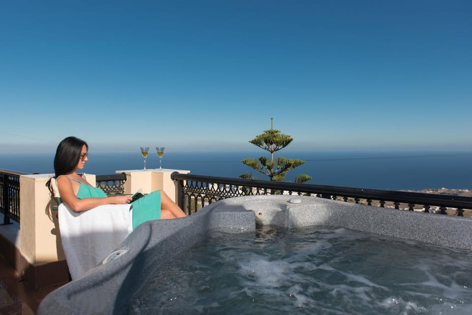 View (from property/room), Balcony/Terrace