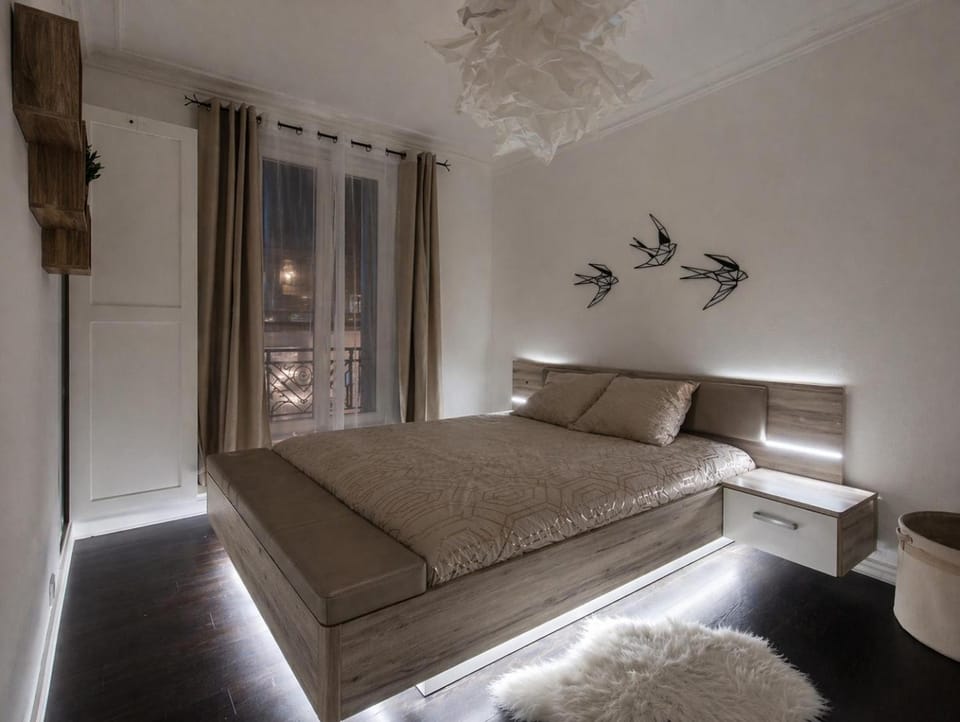 Bed, Photo of the whole room, Bedroom