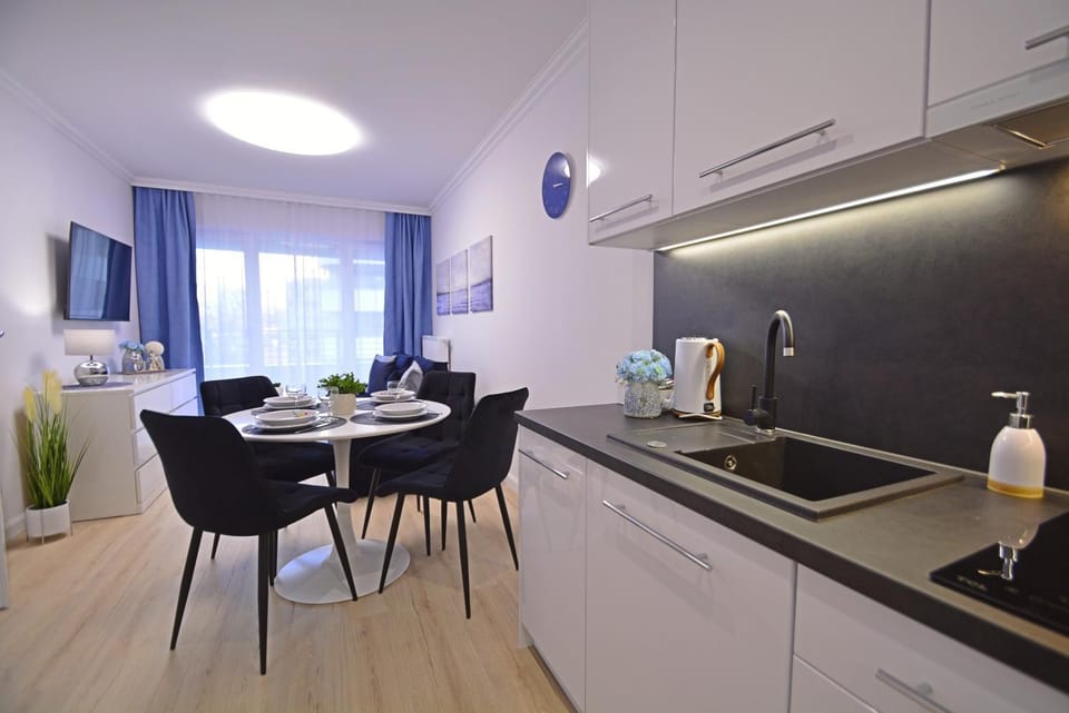 TV and multimedia, Coffee/tea facilities, Kitchen or kitchenette, Dining area, minibar, pet friendly, stove