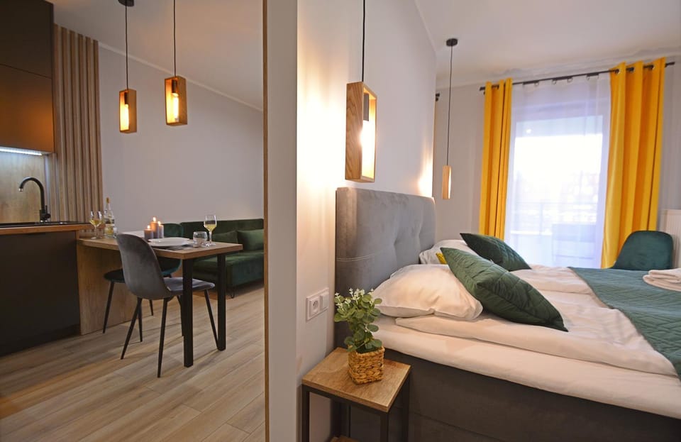 Bed, Kitchen or kitchenette, Living room, Photo of the whole room, Seating area, Dining area, Bedroom