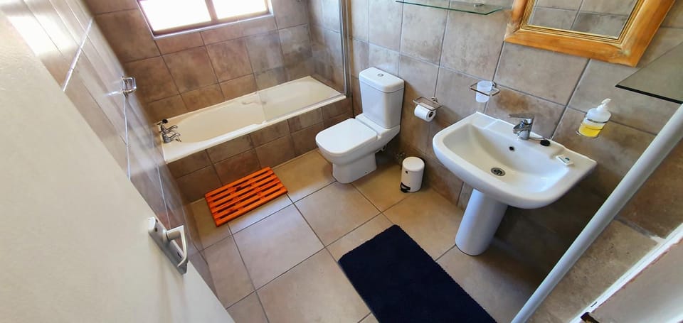 Shower, Toilet, Bathroom, Bath