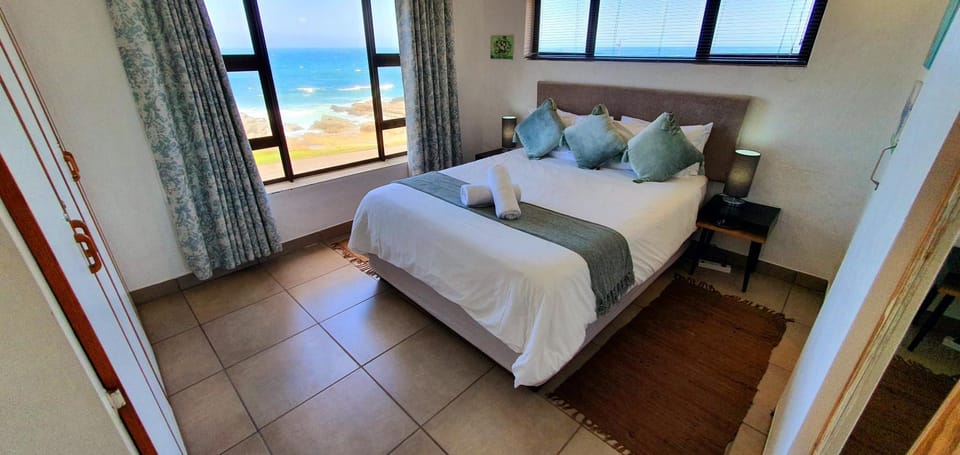 Bed, Photo of the whole room, Bedroom, Sea view