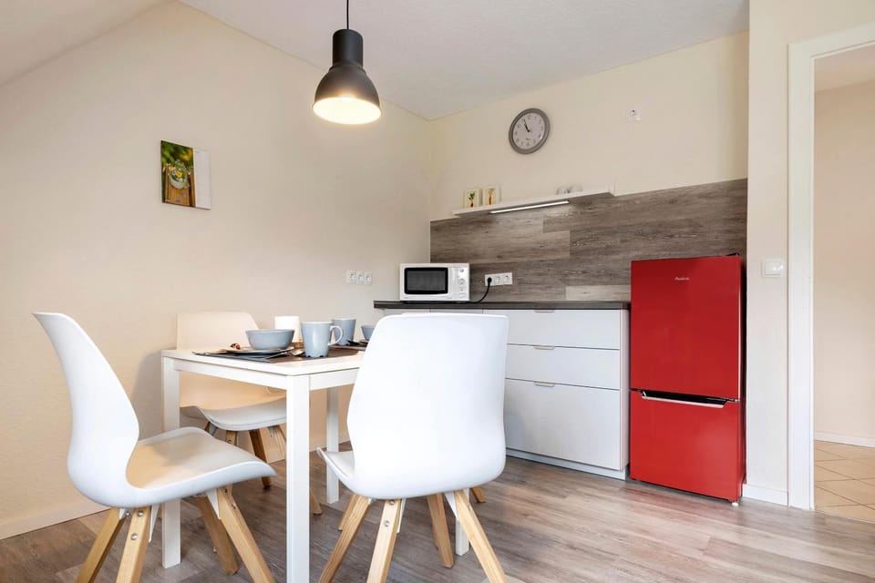 Property building, Kitchen or kitchenette, Living room