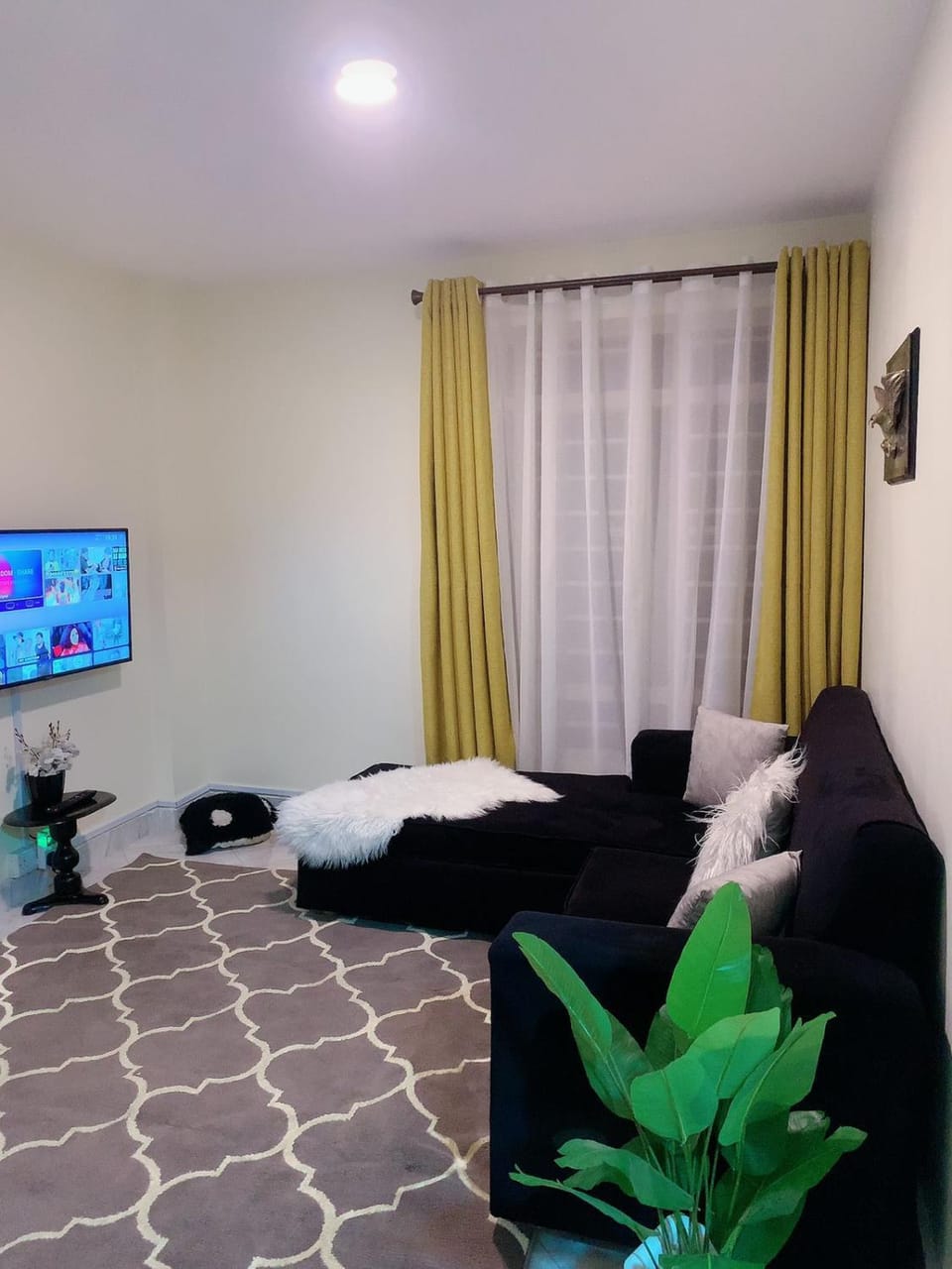 TV and multimedia, Living room, Seating area