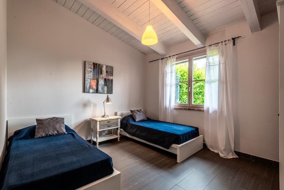Property building, Living room, Bedroom