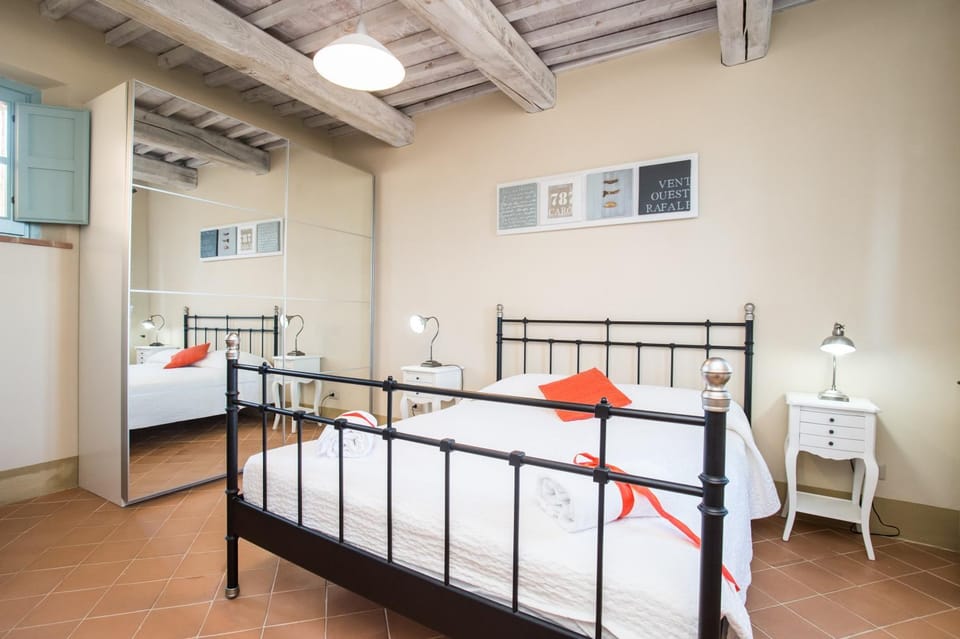 Property building, Living room, Bedroom
