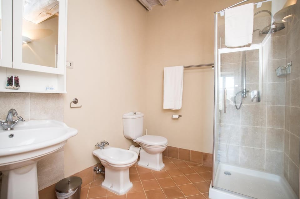Bathroom, Living room
