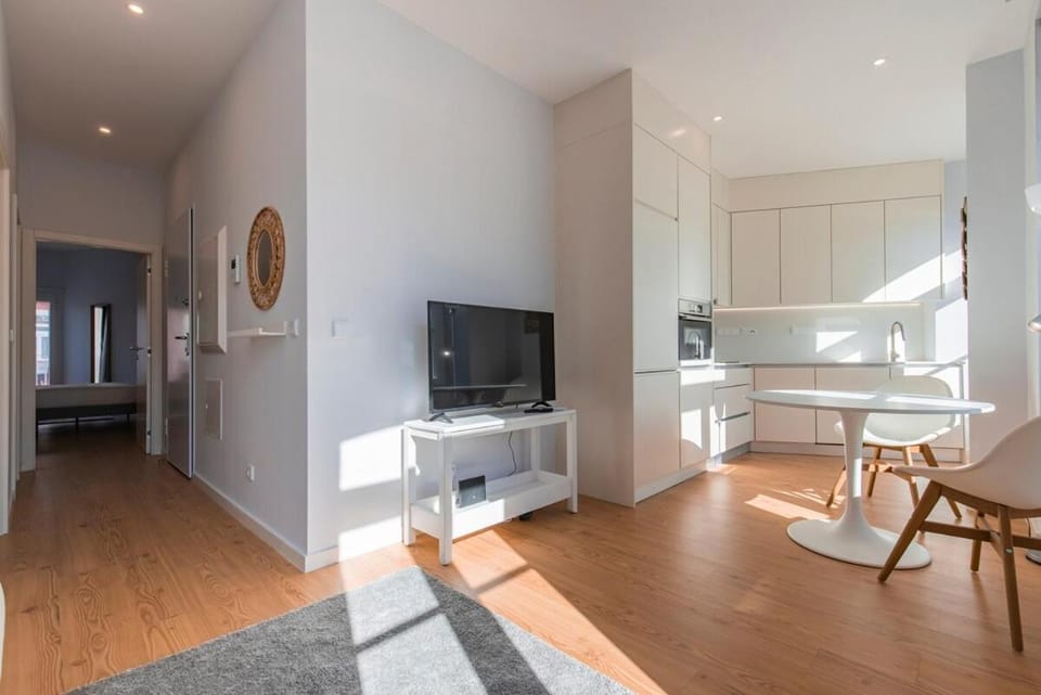 Kitchen or kitchenette, Living room, Dining area