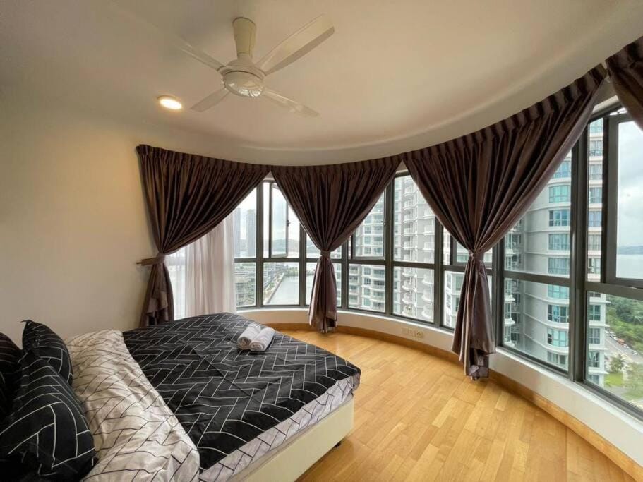 Teega Suites Seaview by VDO Homestay Apartment in Johor