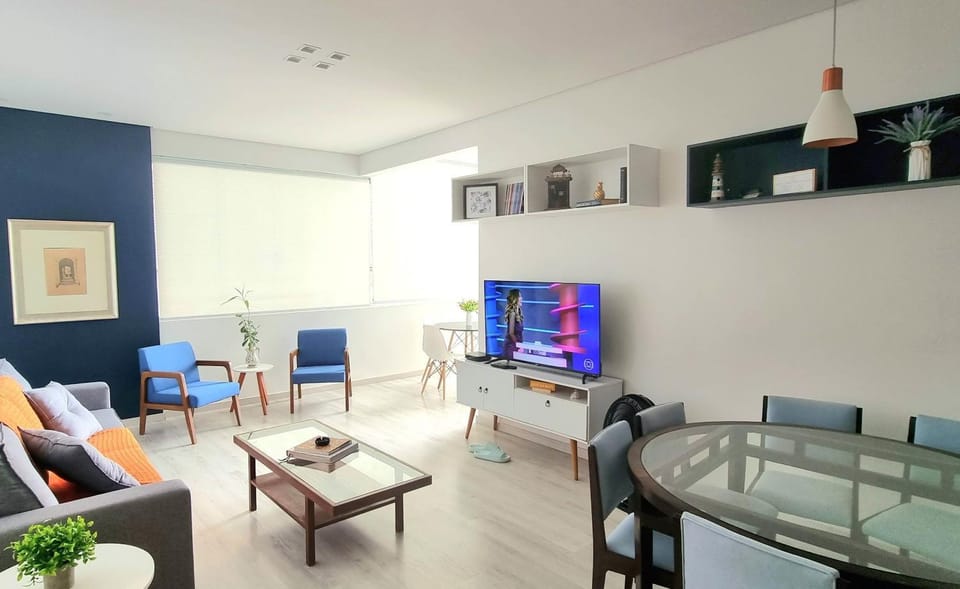 Communal lounge/ TV room, Living room, Seating area, Dining area