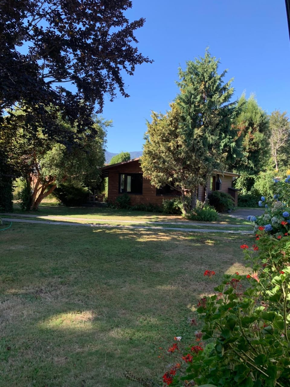 Property building, Day, Garden, Garden view
