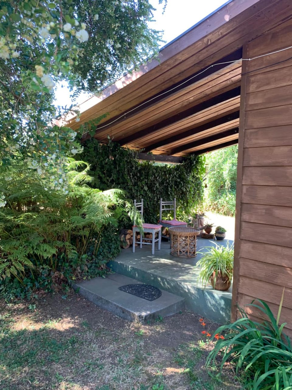 Patio, Day, Garden, Balcony/Terrace, Garden view