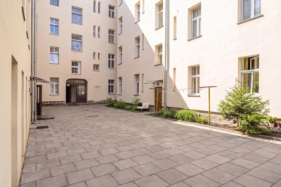 Property building, Day