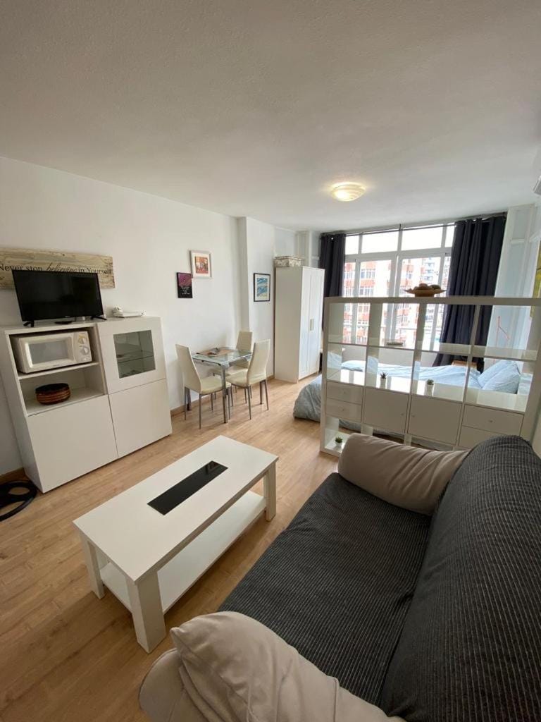 TV and multimedia, Living room, Seating area, minibar