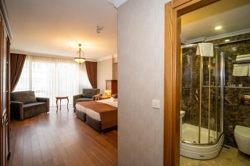 Bathroom, Photo of the whole room