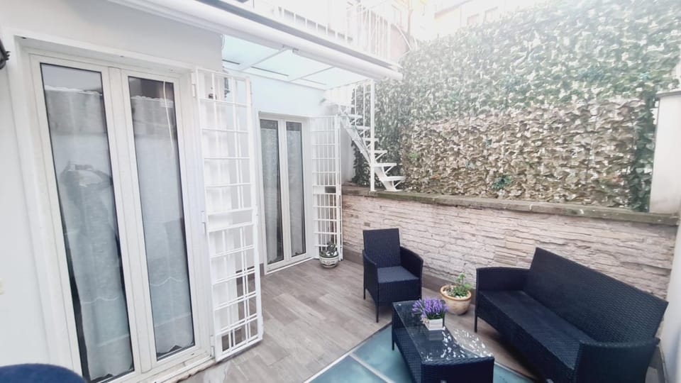 Patio, Balcony/Terrace