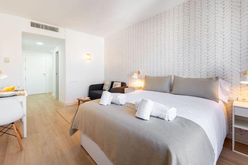 Bed, Photo of the whole room
