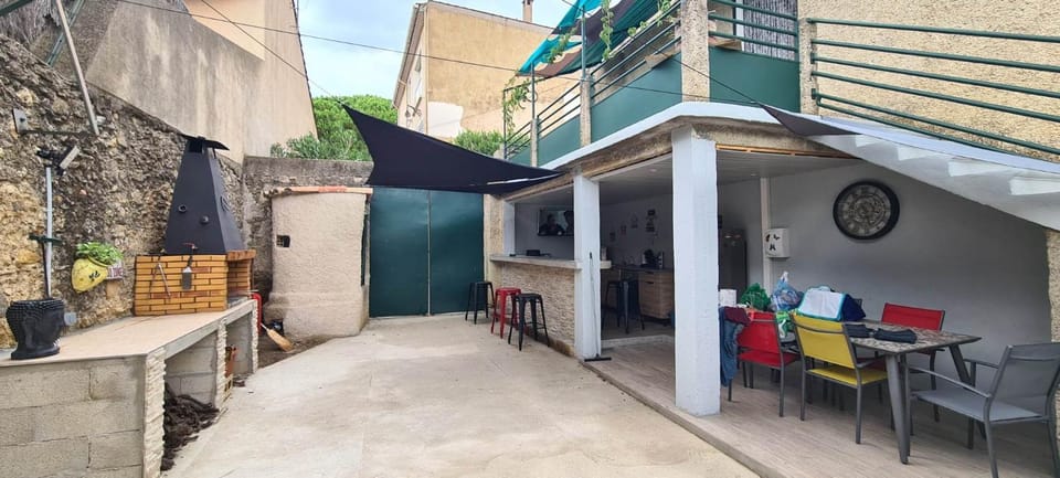 Lounge or bar, Dining area