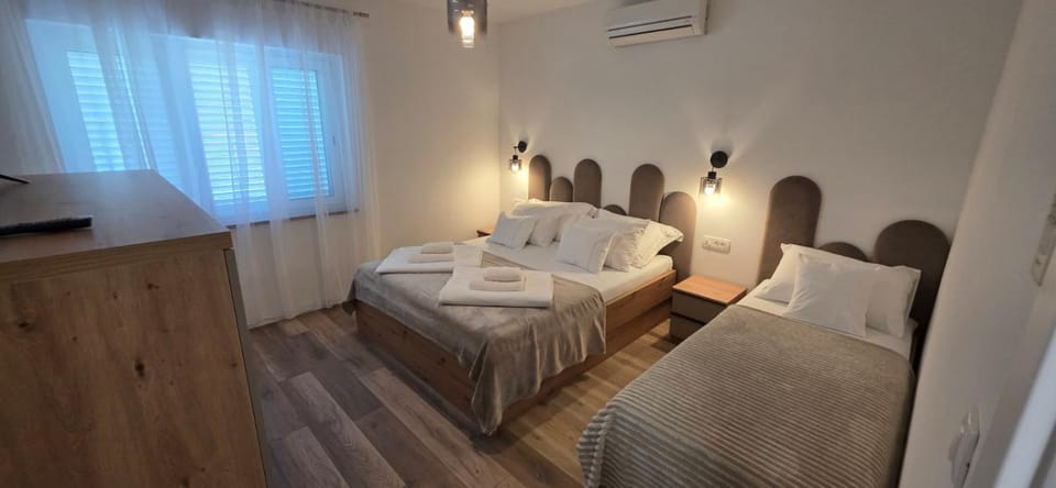 Novouređeni apartman Marko, Kampor - Rab Apartment in Supetarska Draga