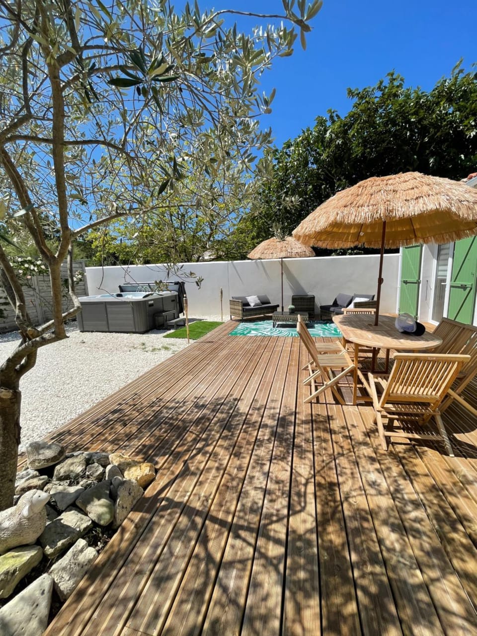 Patio, Garden view