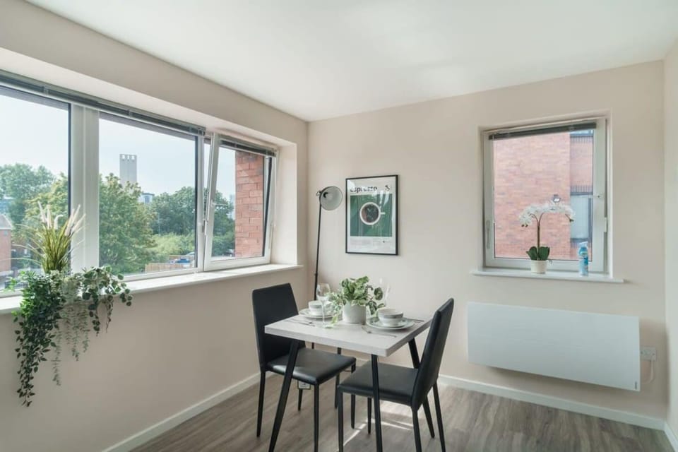 Amazing 1 Bed Apartment in Manchester - Sleeps 2 Apartment in Salford