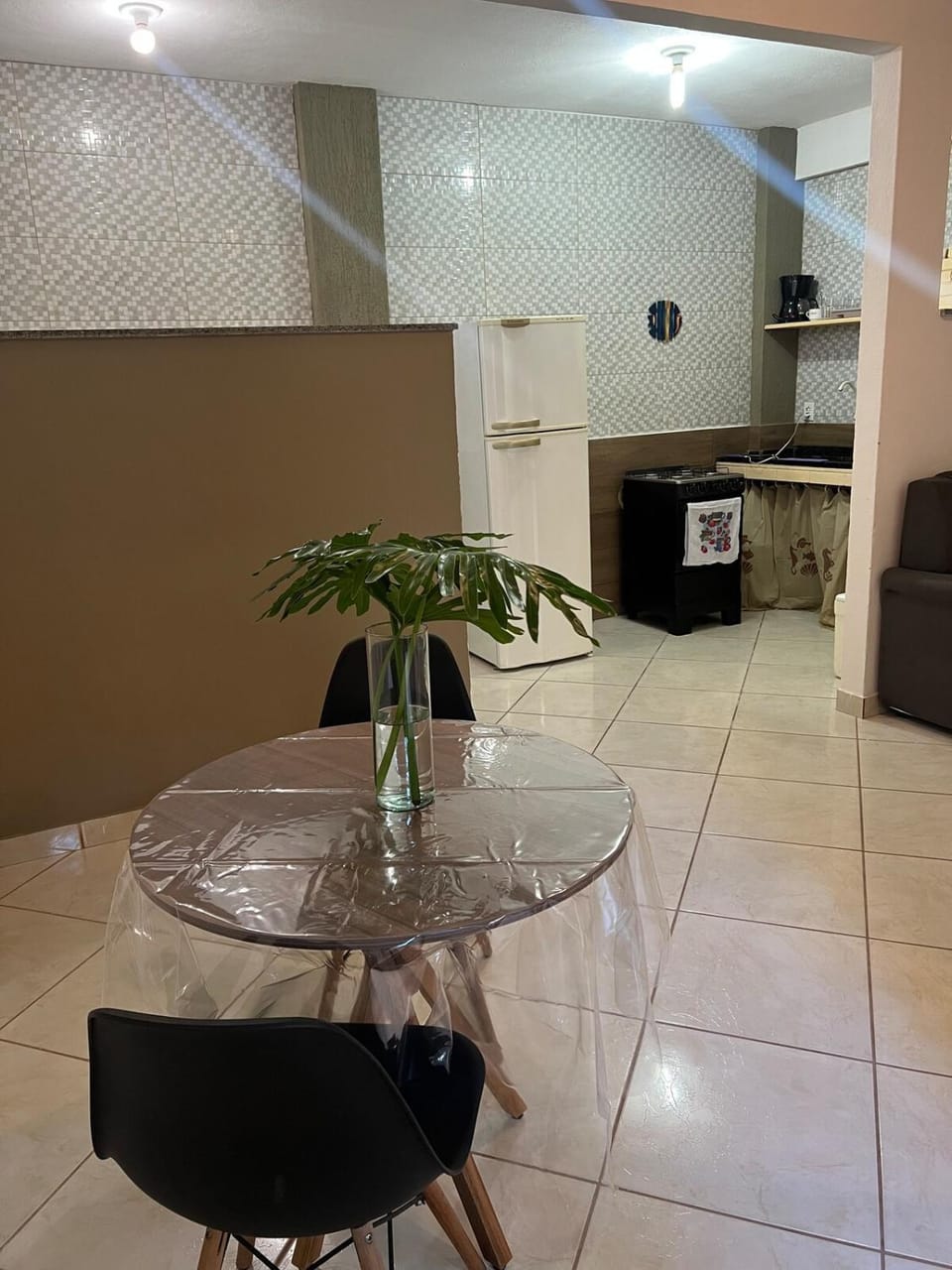 Kitchen or kitchenette, Living room, Seating area, Dining area, oven, stove