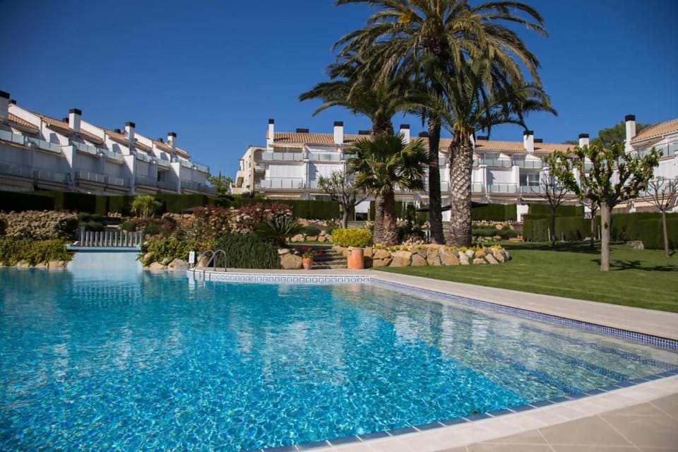 Garden, Swimming pool