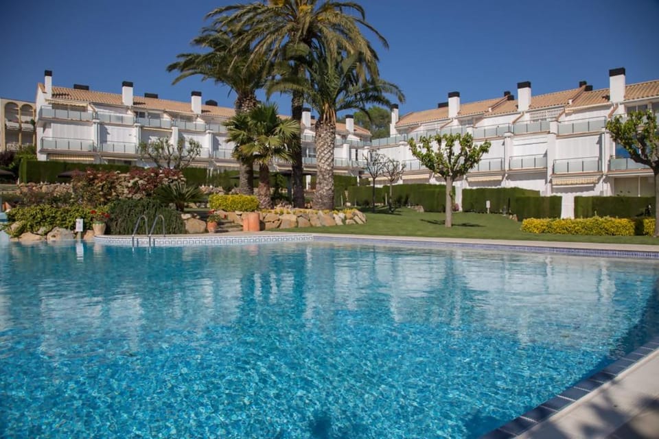 Garden, Swimming pool