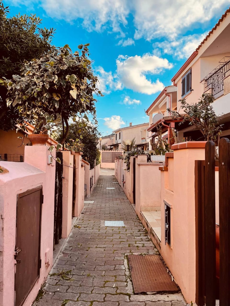 Neighbourhood, Street view