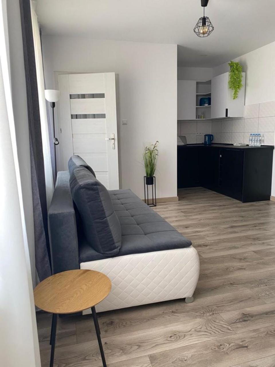 Kitchen or kitchenette, Living room, Seating area