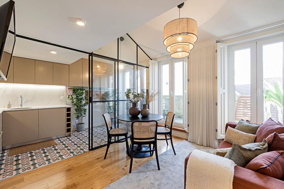 Bonfim Elegant Duplex w/ AC by LovelyStay Apartment in Porto