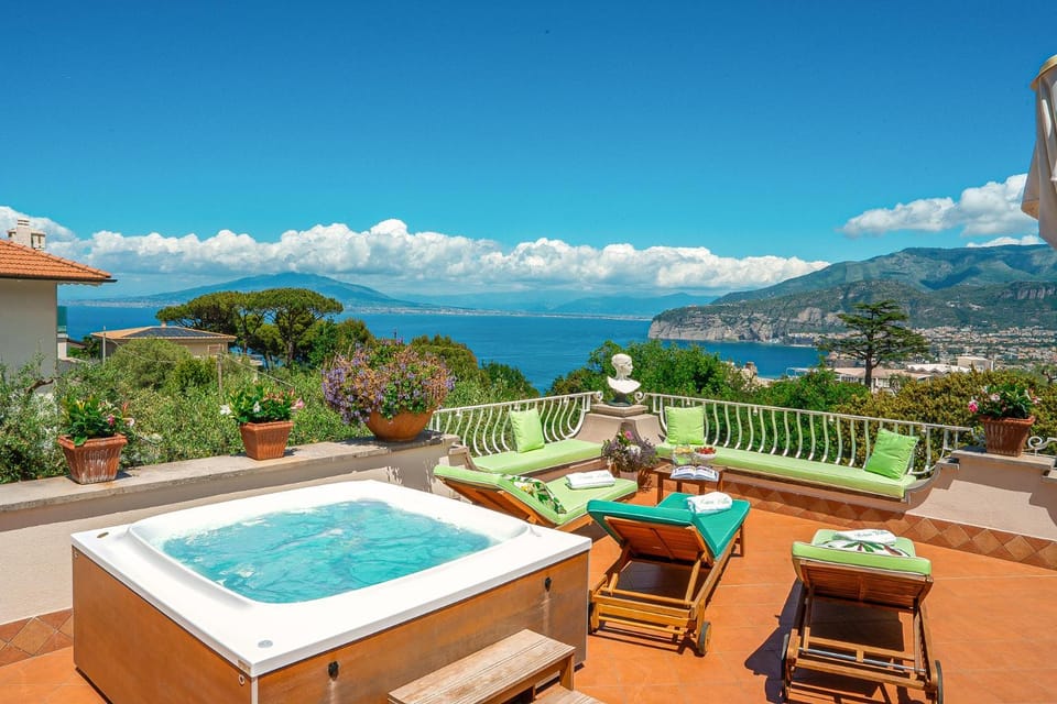 Hot Tub, Balcony/Terrace