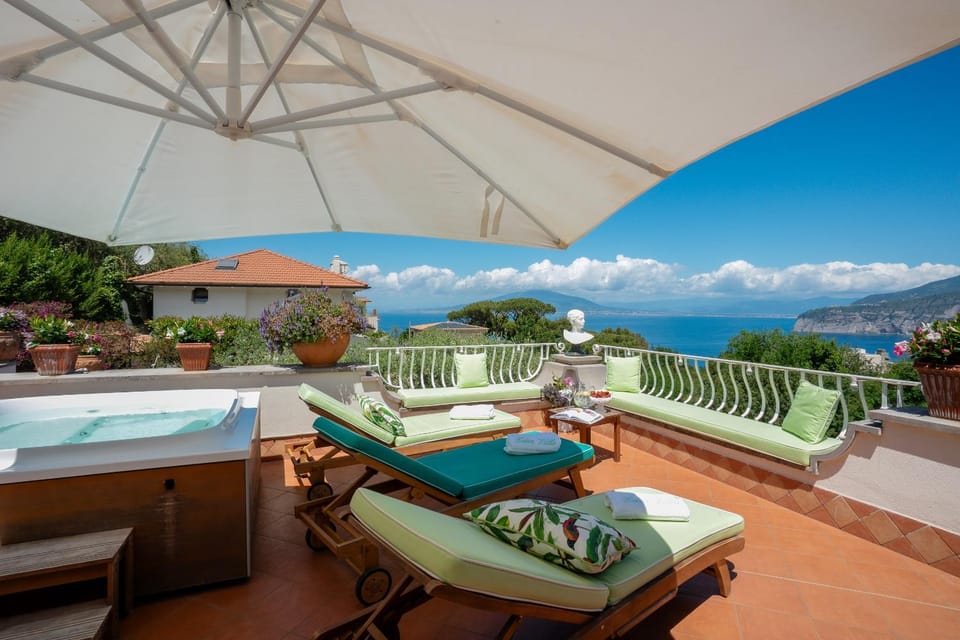 Hot Tub, Balcony/Terrace