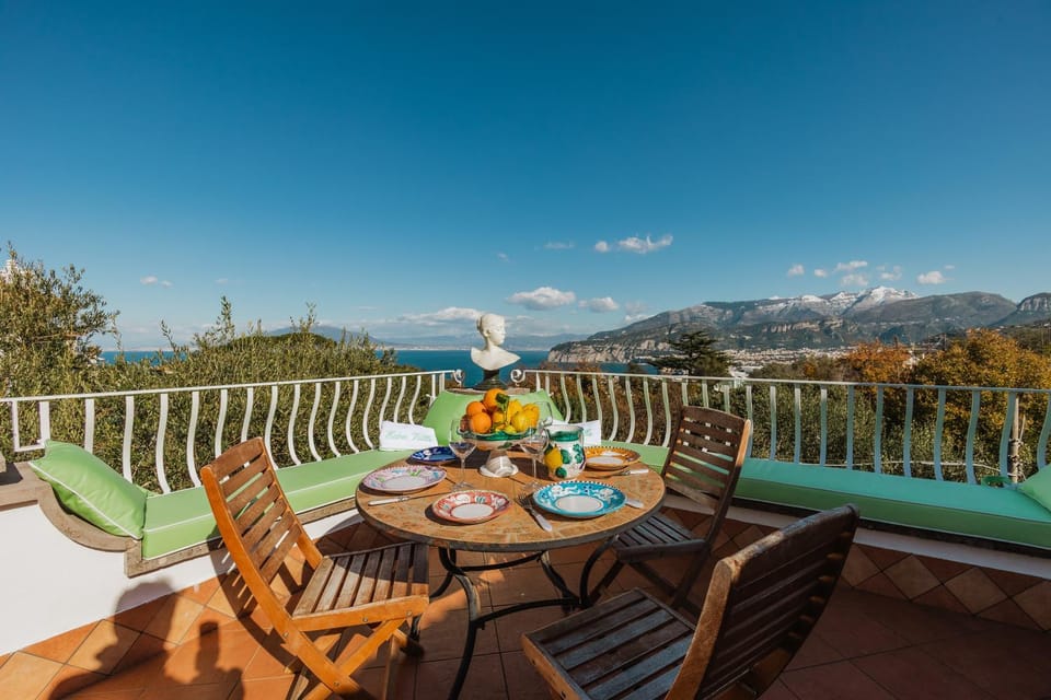 View (from property/room), Balcony/Terrace