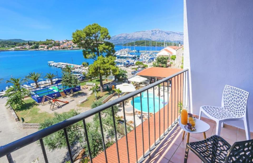 Swimming pool, Quiet street view