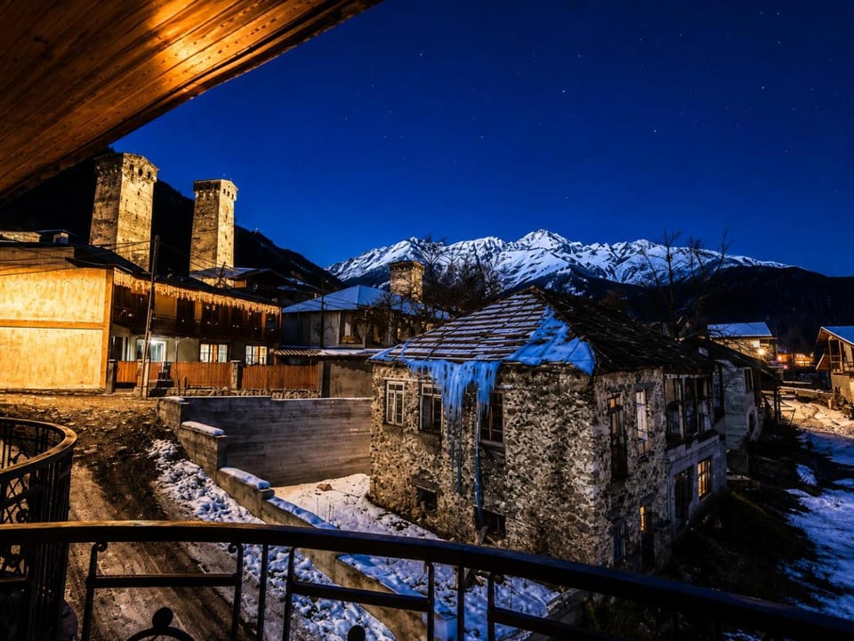 Day, Natural landscape, View (from property/room), Balcony/Terrace, Seating area, Mountain view, Mountain view