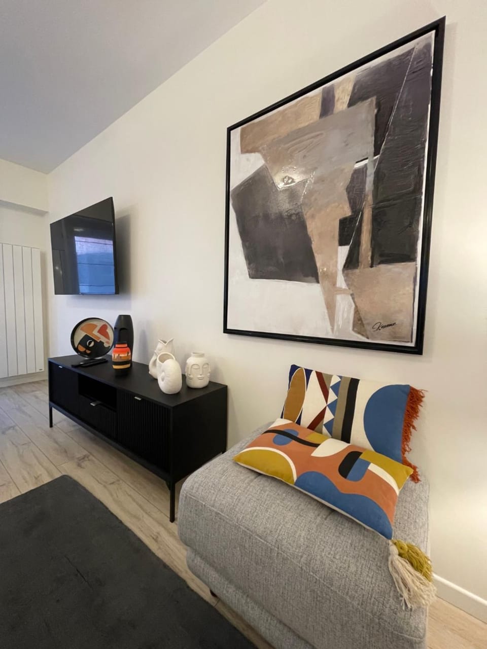 TV and multimedia, Living room, Seating area