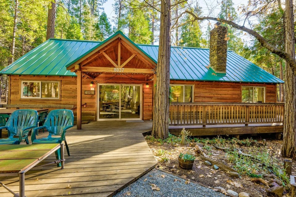 Peace of Mine - Cabin inside Yosemite - Dog Friendly Cabin in Sierra Nevada