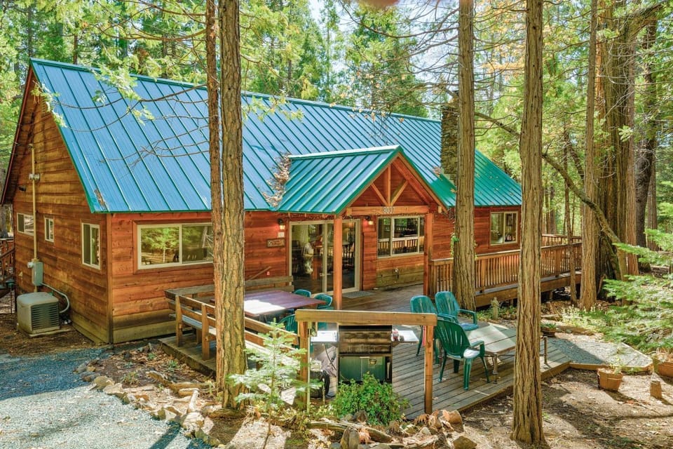 Peace of Mine - Cabin inside Yosemite - Dog Friendly Cabin in Sierra Nevada