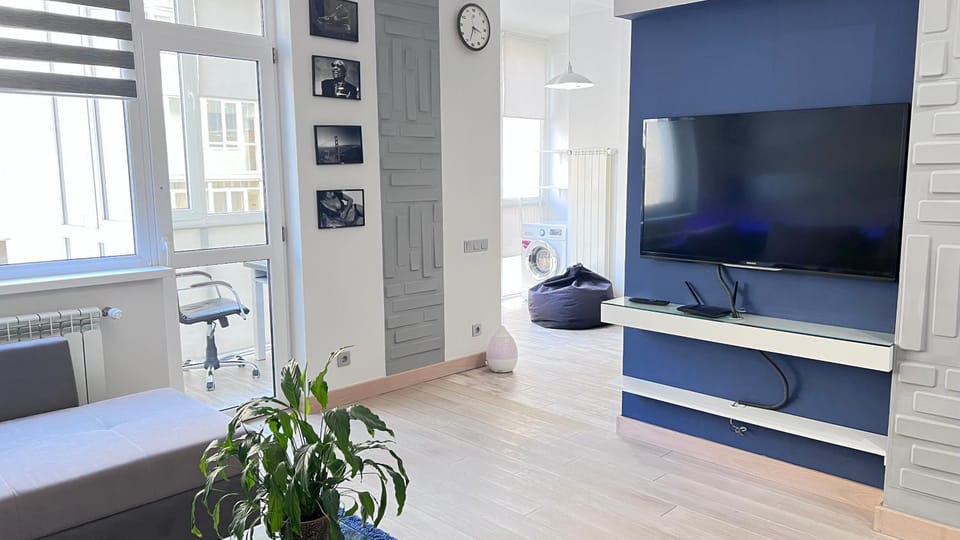 TV and multimedia, Seating area